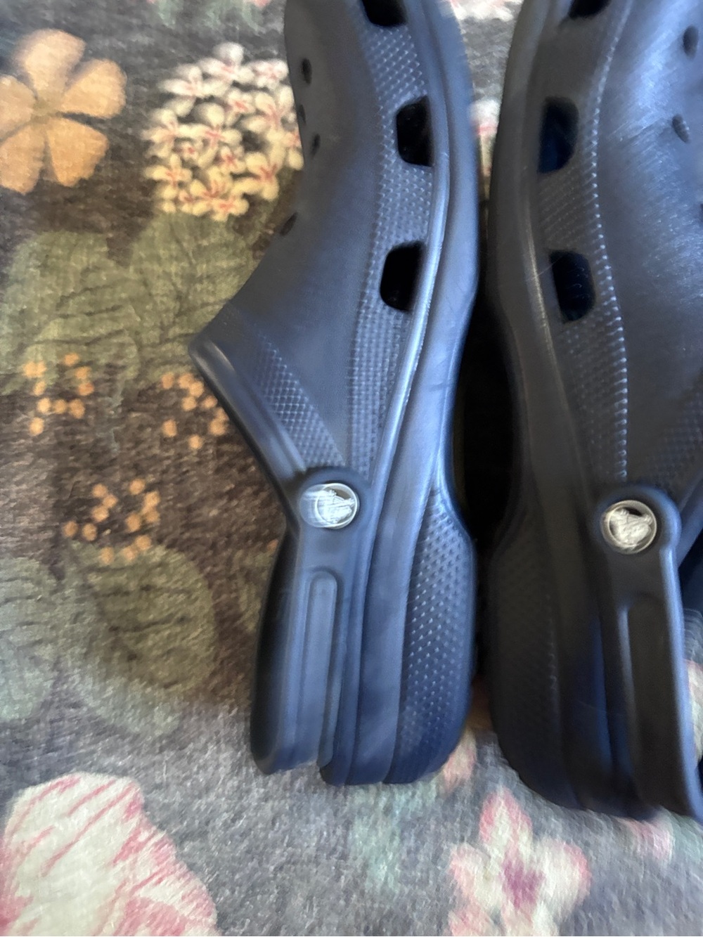 Crocs - Picture 4 of 7